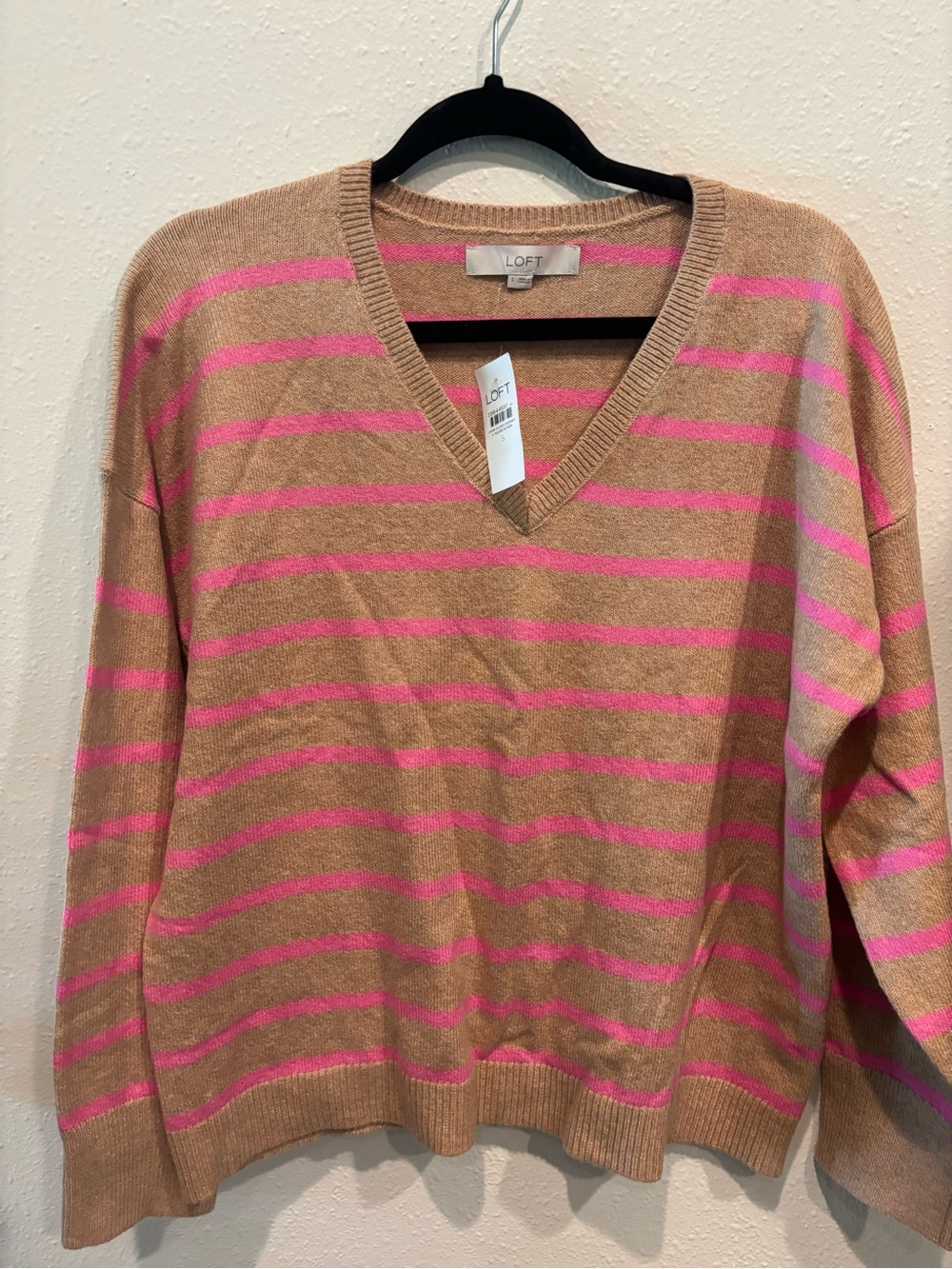 LOFT relaxed v neck sweater small NWT